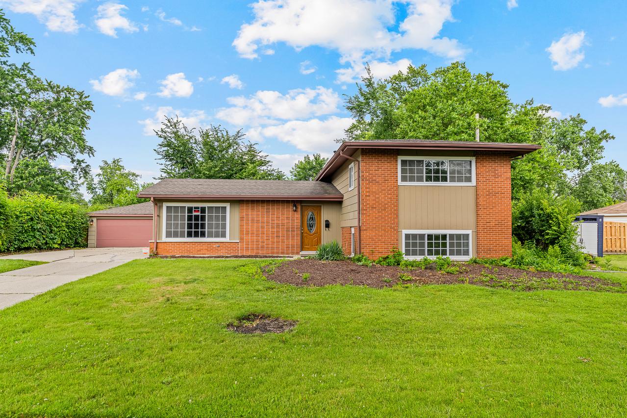 303 Springfield St., Park Forest, IL 60466