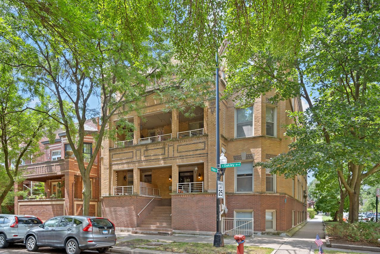 924 N Oakley Blvd. #GN, Chicago, IL 60622