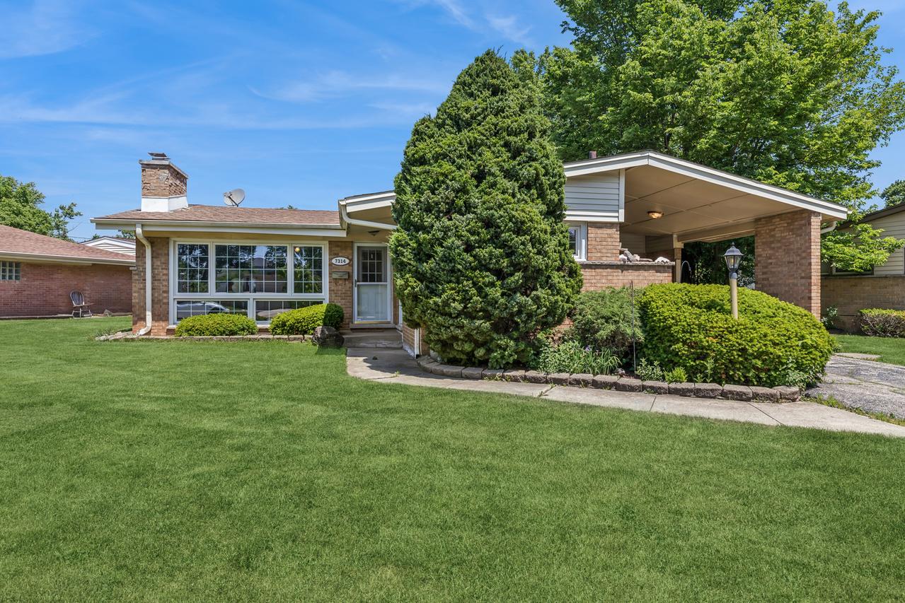 7314 Foster St., Morton Grove, IL 60053