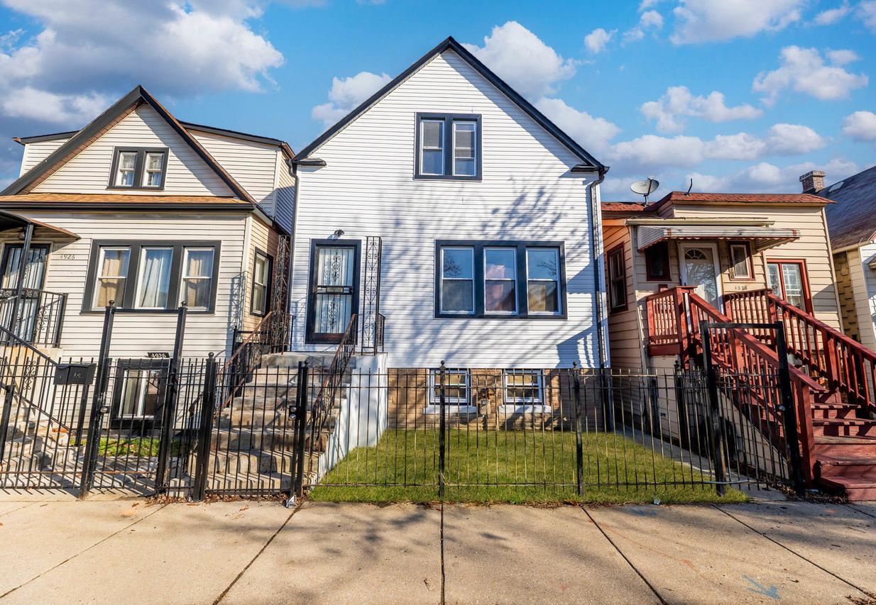 4924 W Congress Pkwy., Chicago, IL 60644