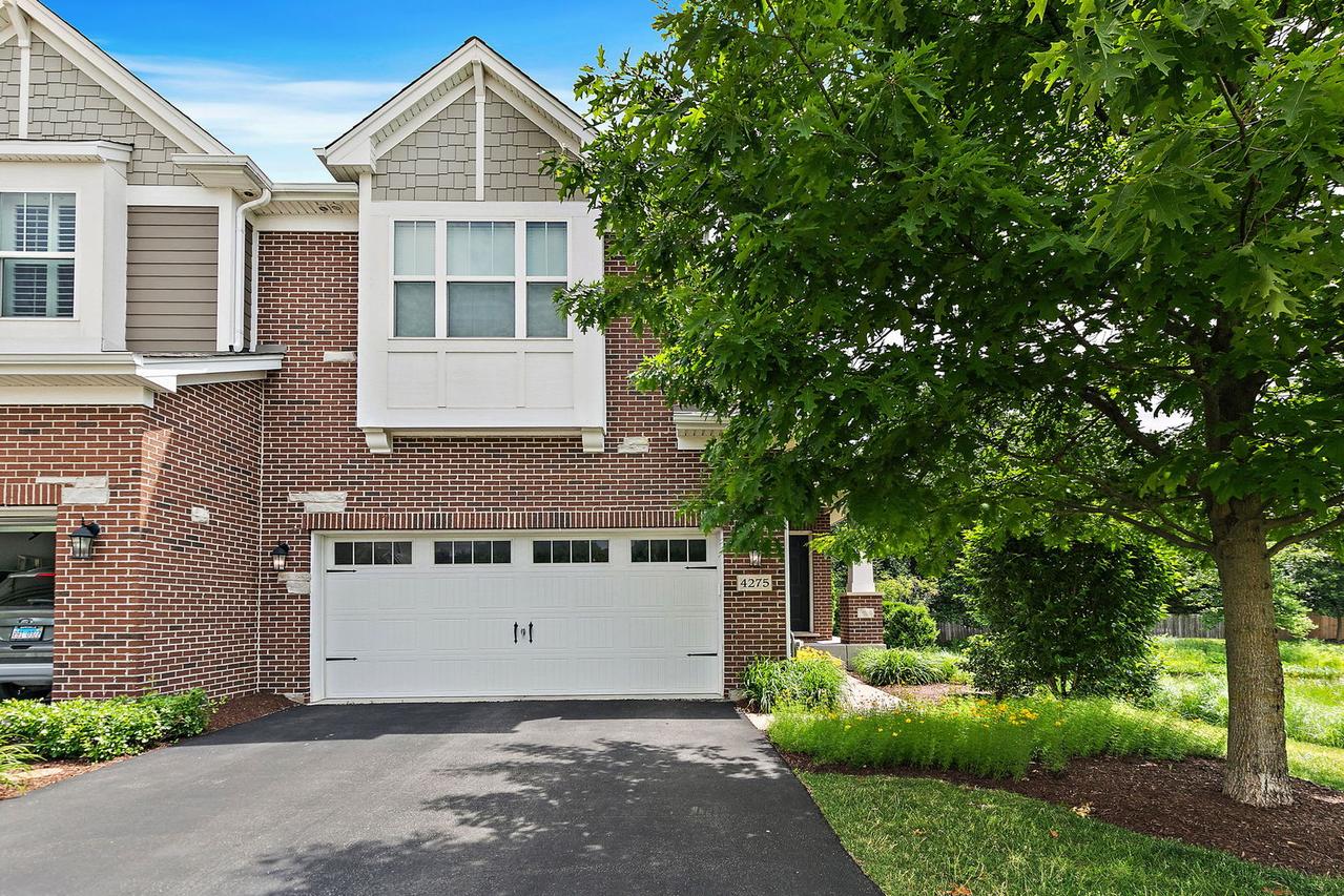 4275 Fiona Ln., Lisle, IL 60532