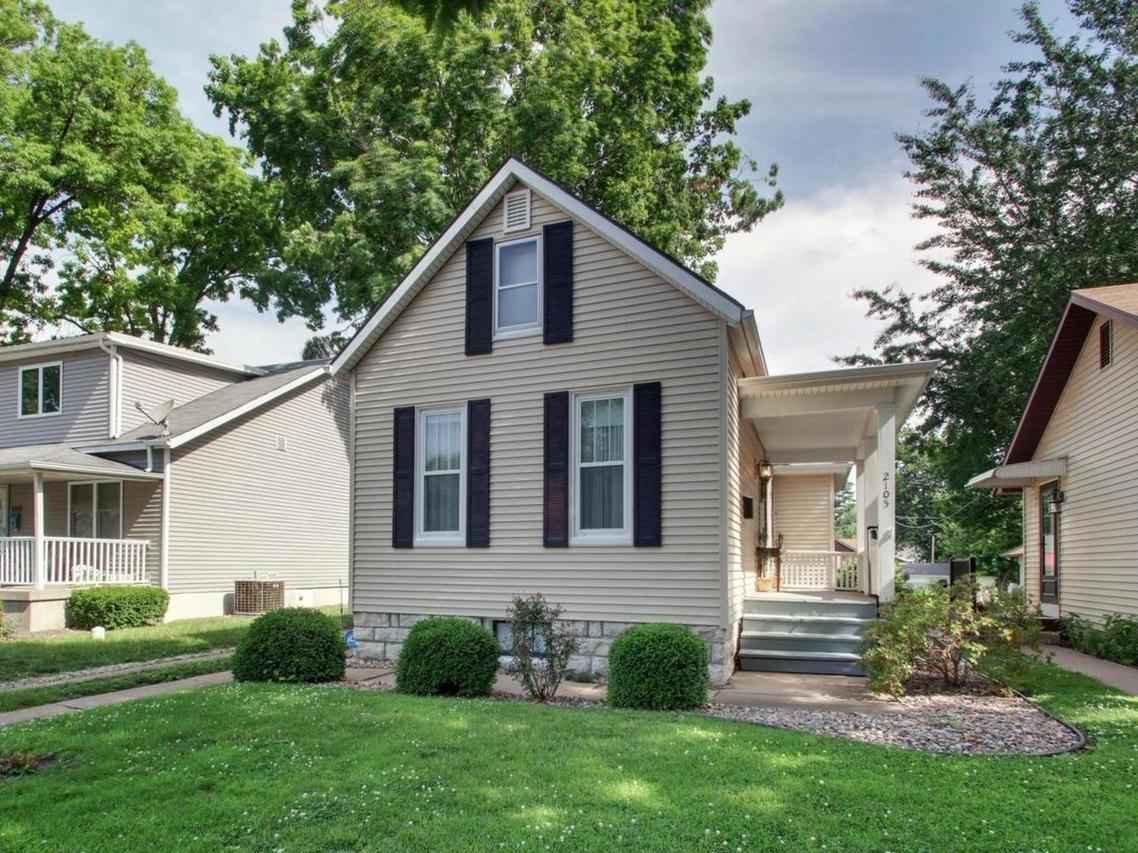 2105 Jefferson St., Quincy, IL 62301