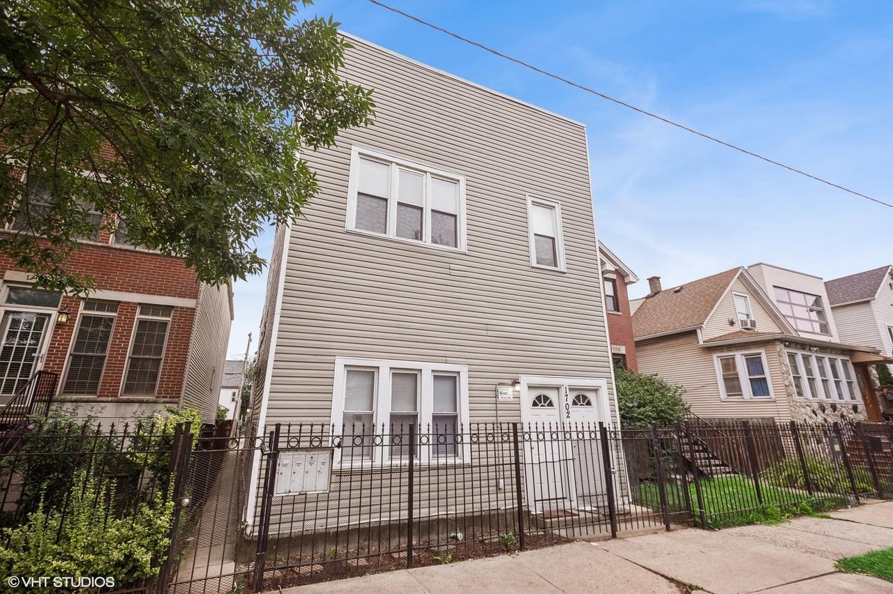 1702 N Campbell Ave., Chicago, IL 60647