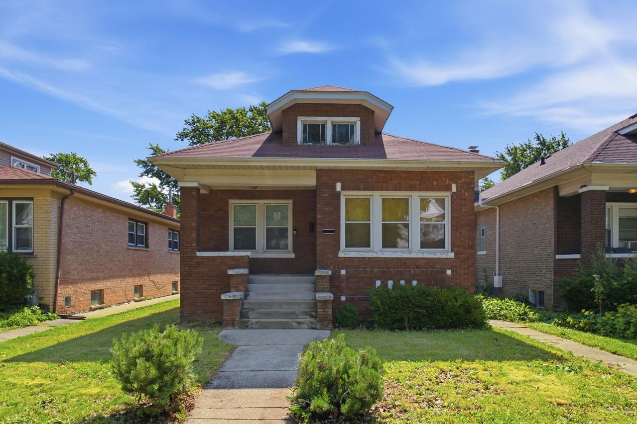 1112 S Taylor Ave., Oak Park, IL 60304