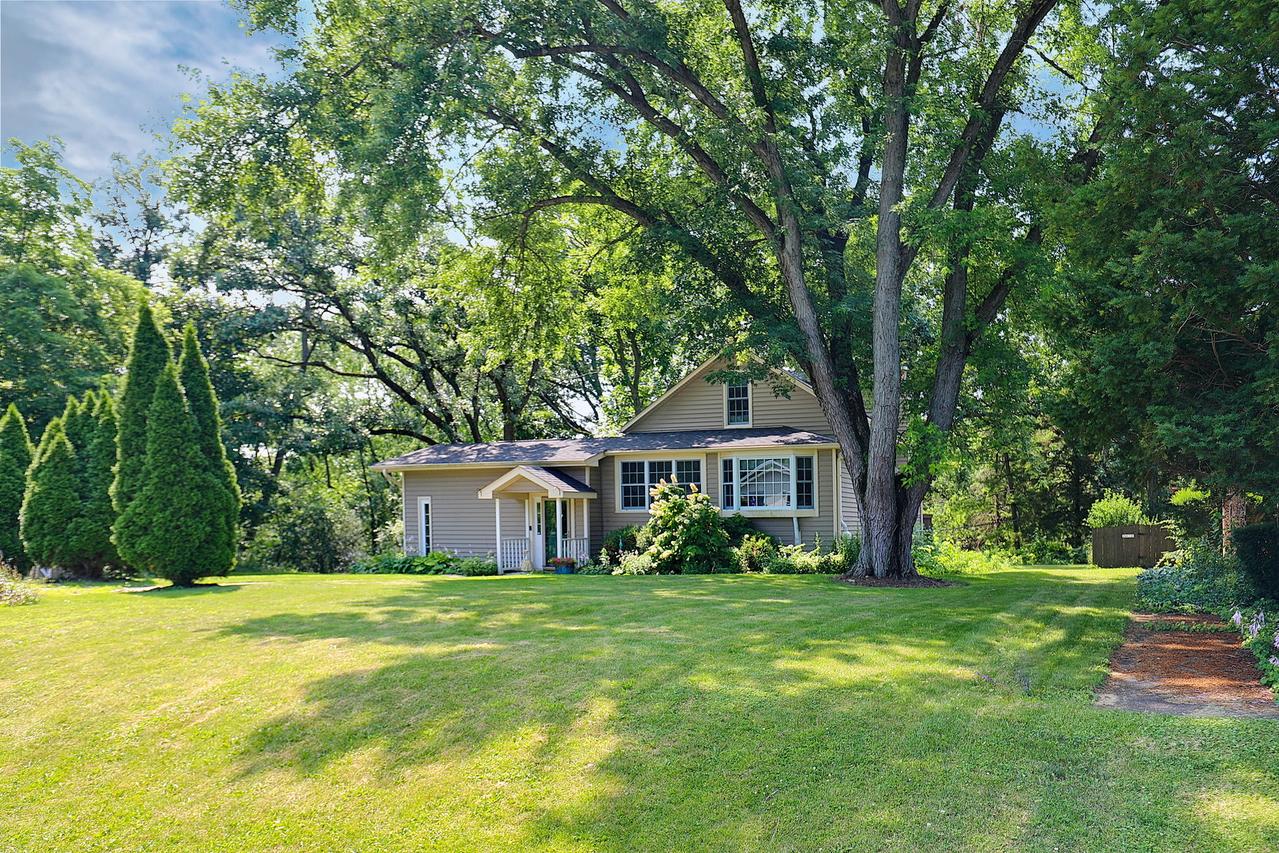 28W719 Barnes Ave., West Chicago, IL 60185