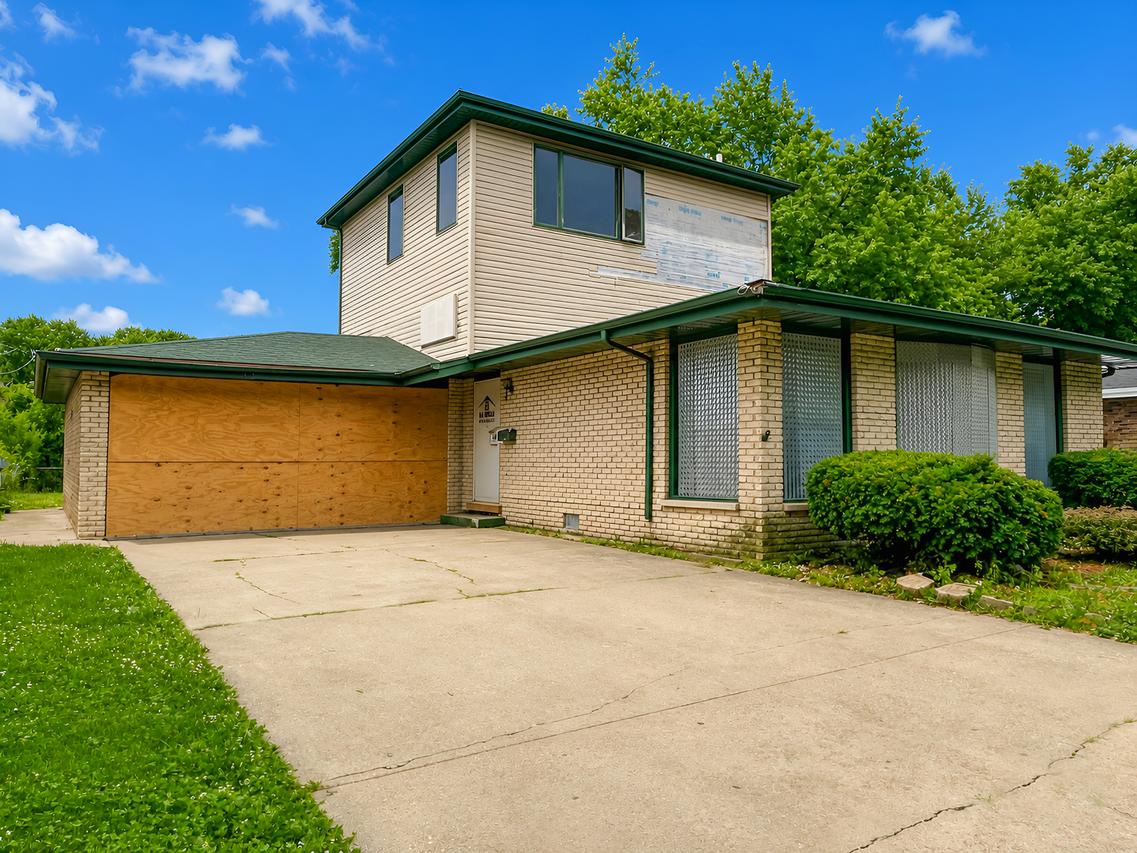 15229 Dante Ave., Dolton, IL 60419