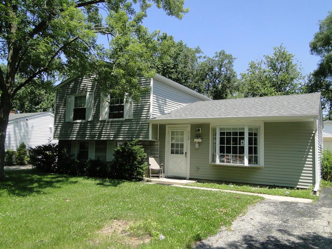 112 Fairlane Dr., Joliet, IL 60435