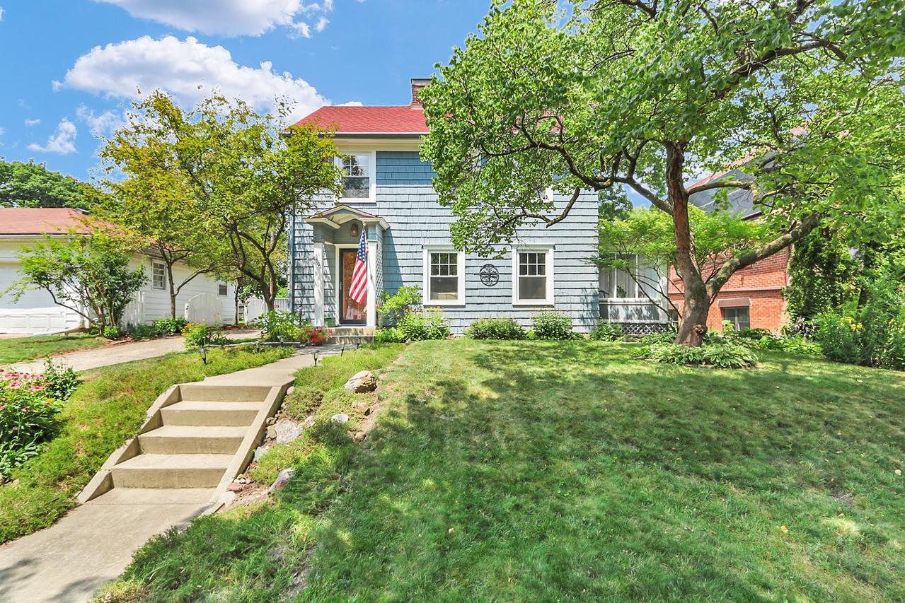 1104 W Green St., Champaign, IL 61821