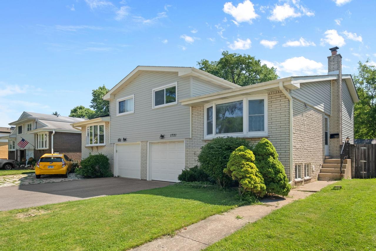 1721 N Wilshire Dr., Arlington Heights, IL 60004