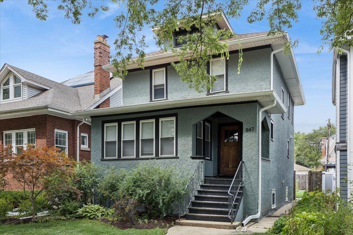 847 N Cuyler Ave., Oak Park, IL 60302