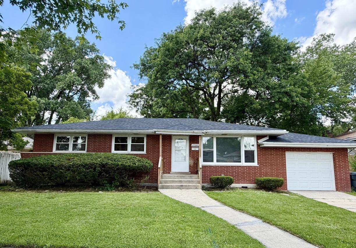 17060 Wausau Ave., South Holland, IL 60473