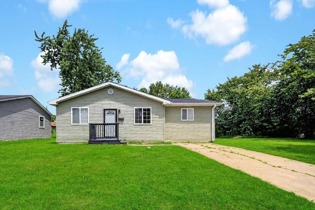 1520 Congress Ln., Ford Heights, IL 60411