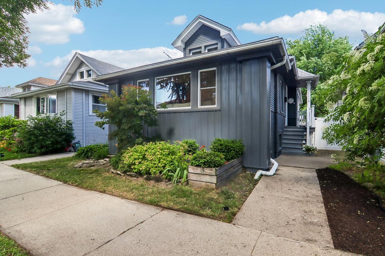 1116 S Harvey Ave., Oak Park, IL 60304
