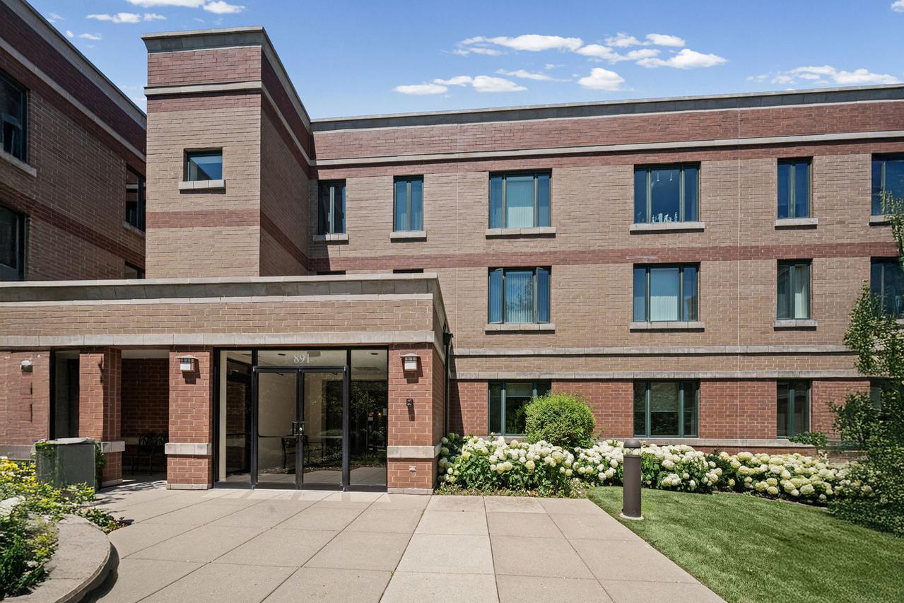 891 Central Ave. #336, Highland Park, IL 60035