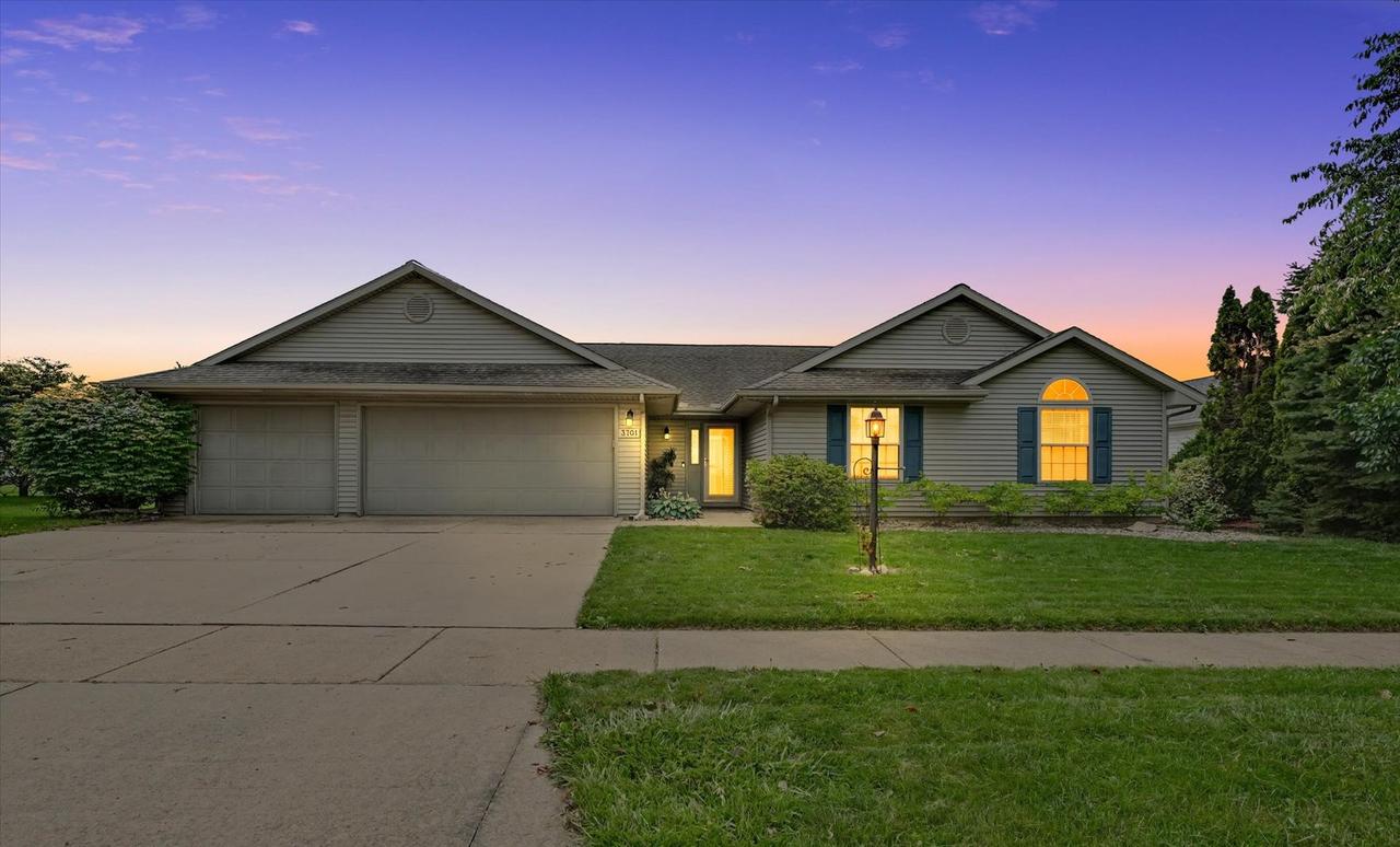 3701 Englewood Dr., Champaign, IL 61822