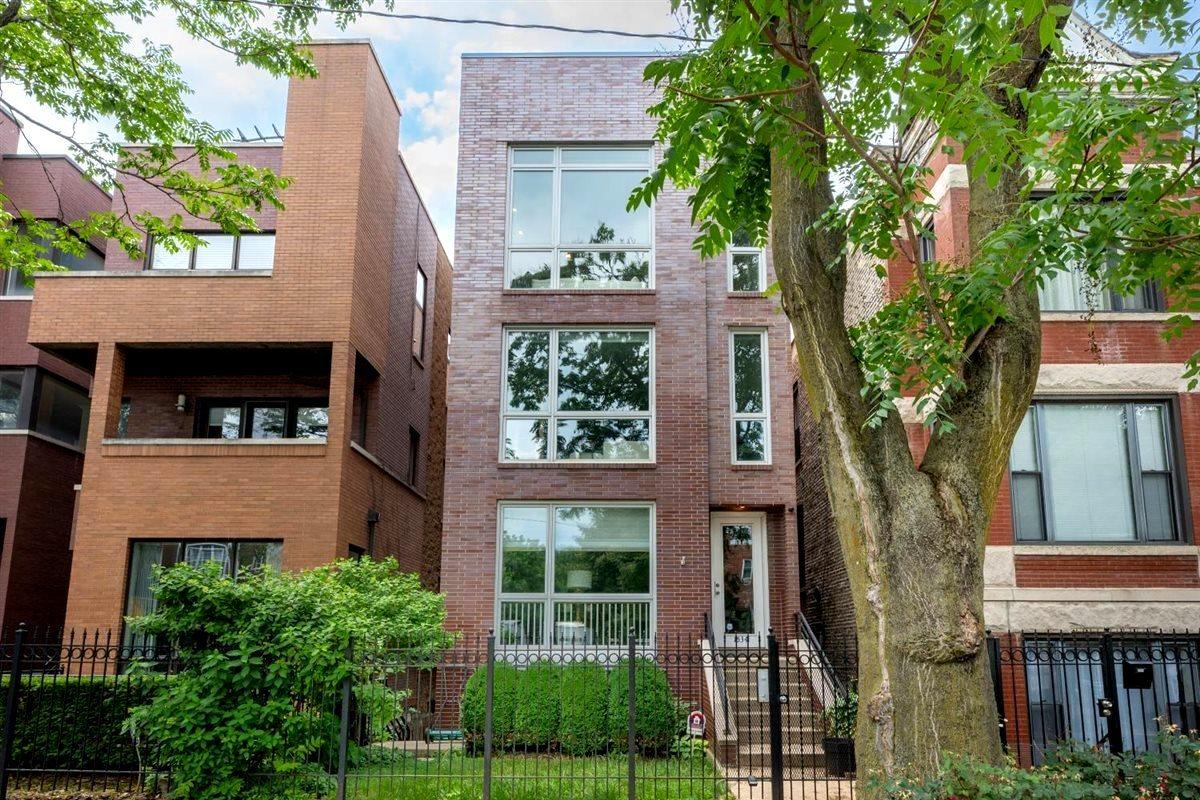 1534 N Wood St. #3, Chicago, IL 60622