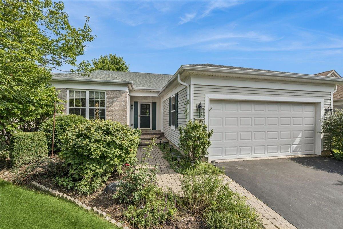 13802 Chestnut Ln., Huntley, IL 60142