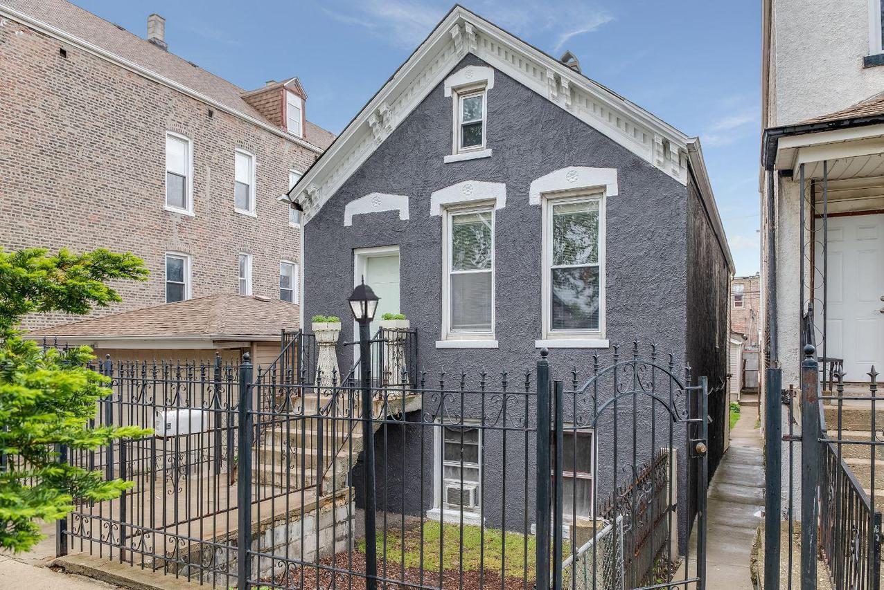 2862 W 22nd Pl., Chicago, IL 60623