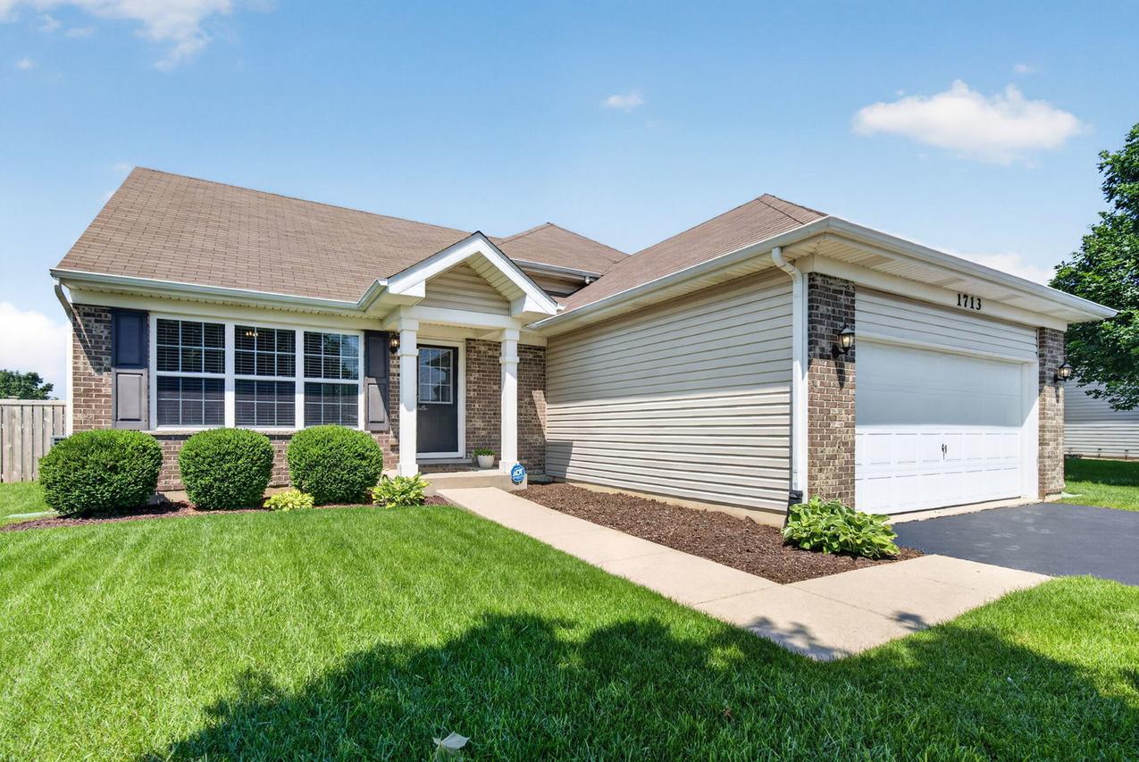 1713 Aaron Ln., Joliet, IL 60431