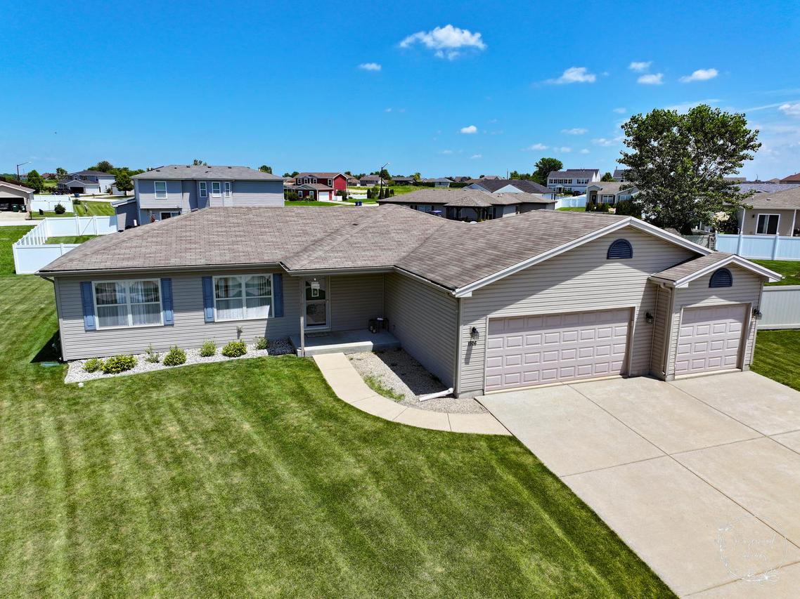 1706 Terramere Dr., Bourbonnais, IL 60914