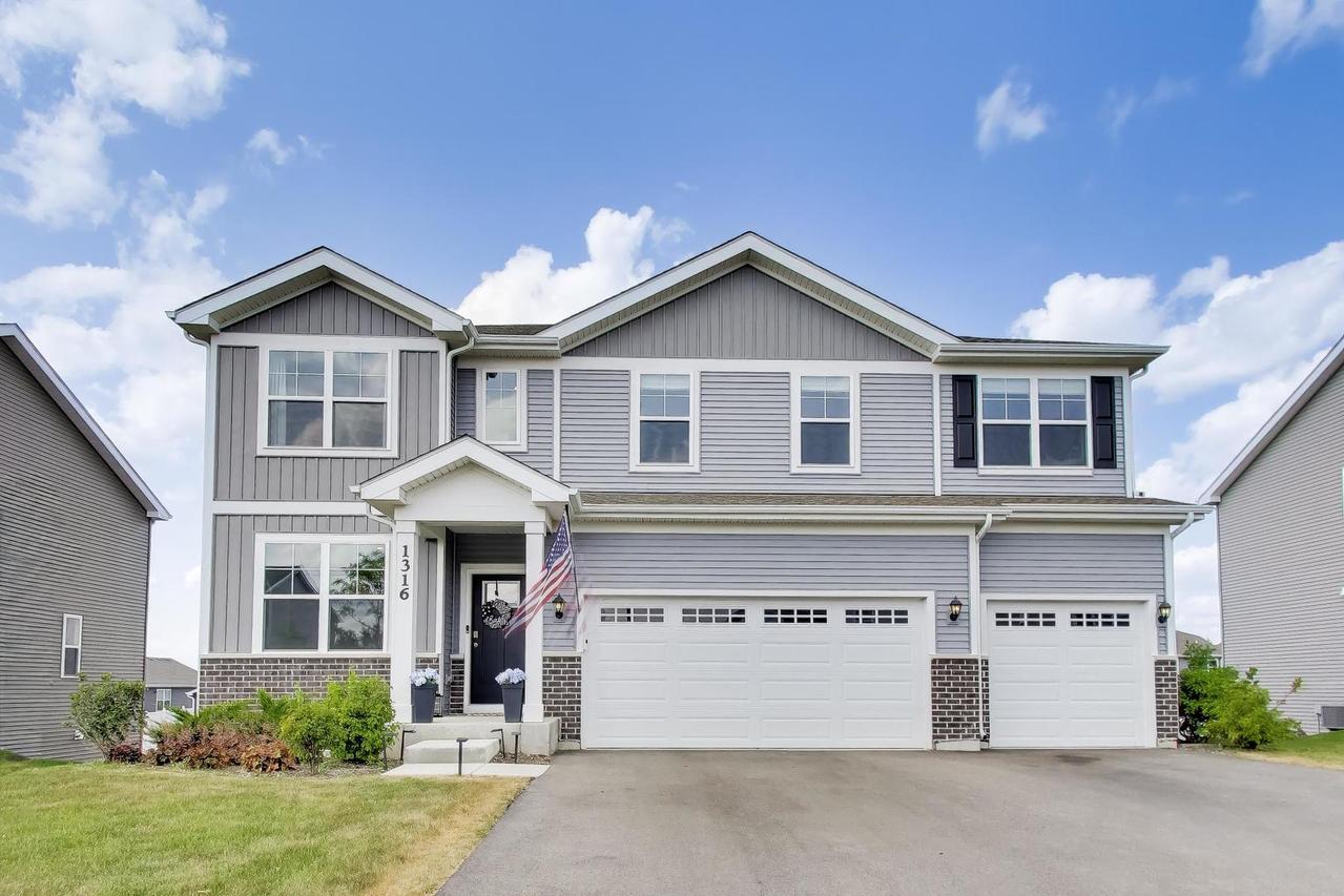 1316 Tiger Lily Dr., Bartlett, IL 60103