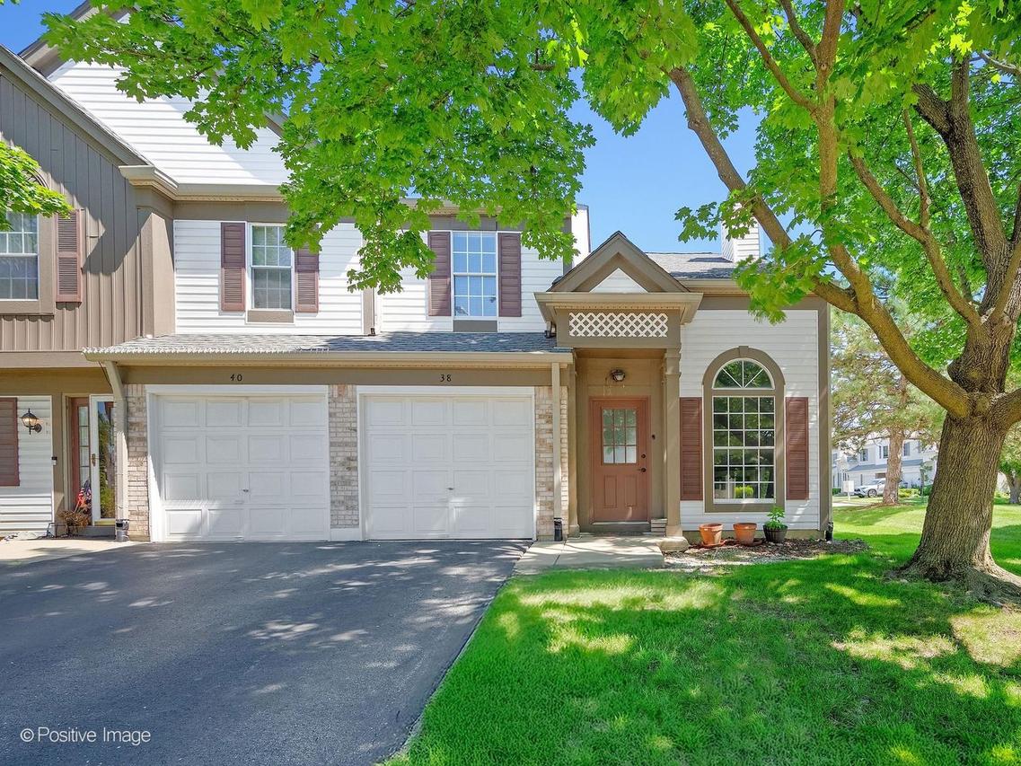 38 Crab Tree Dr., Westmont, IL 60559