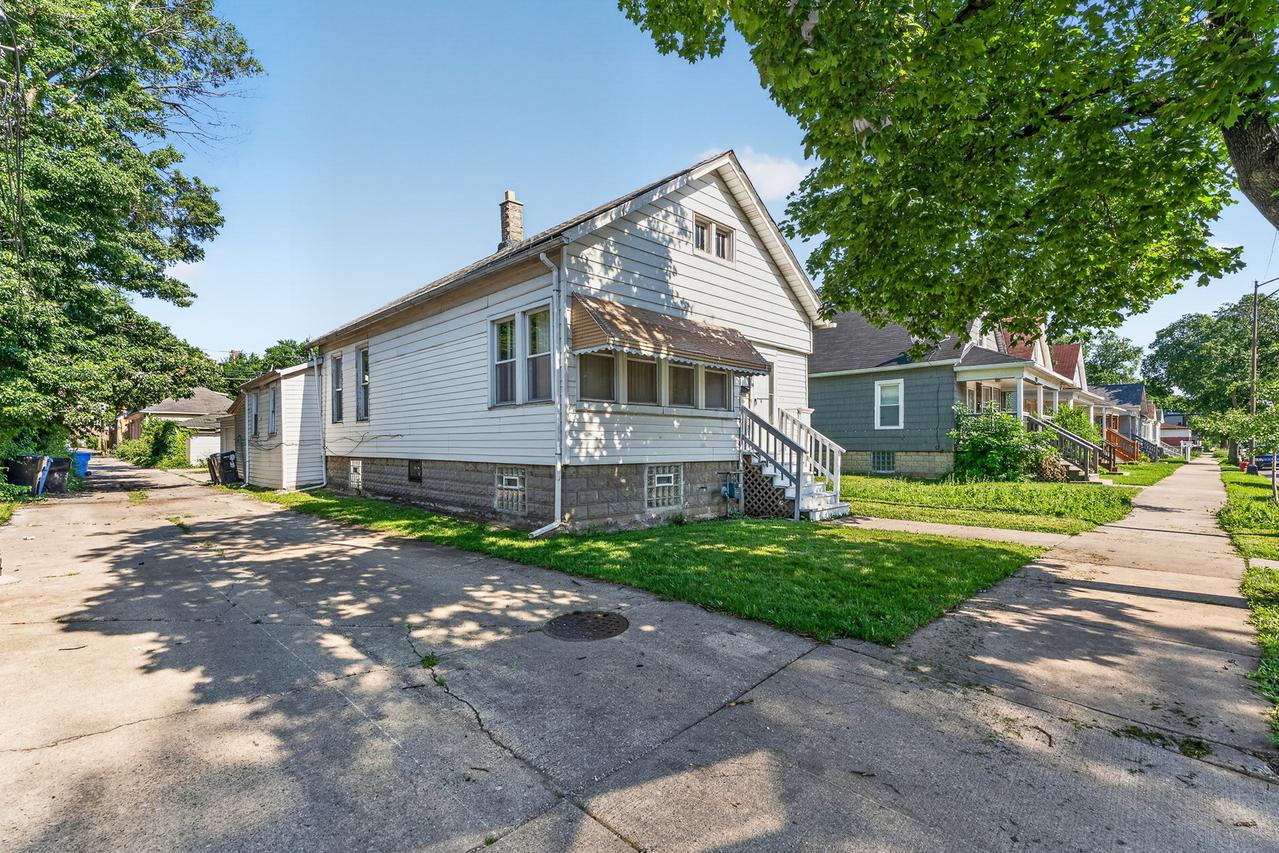 11715 S Wentworth Ave., Chicago, IL 60628