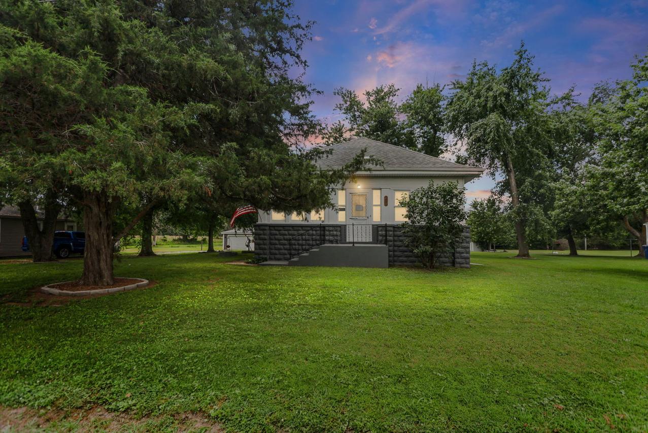 1005 W 7th St., Centralia, IL 62801