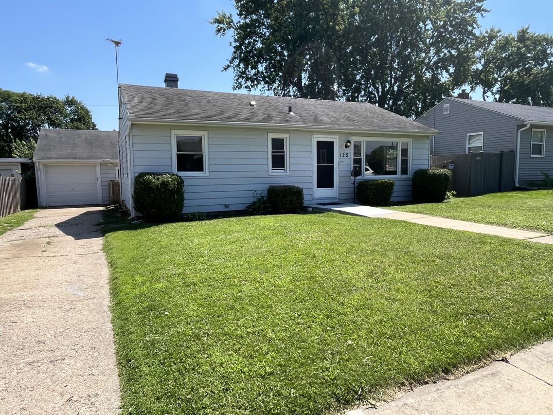 125 Riverside Dr., Montgomery, IL 60538