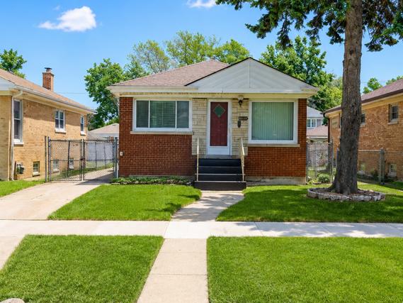 Homes Just Sold in Bellwood: August 25th to August 31st