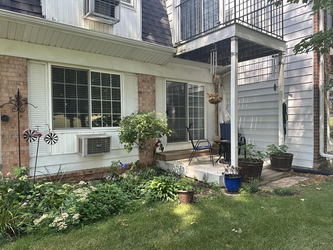 714 Kiwanis Dr. #1, Freeport, IL 61032