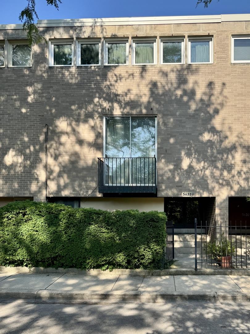 5632 S Harper Ave., Chicago, IL 60637