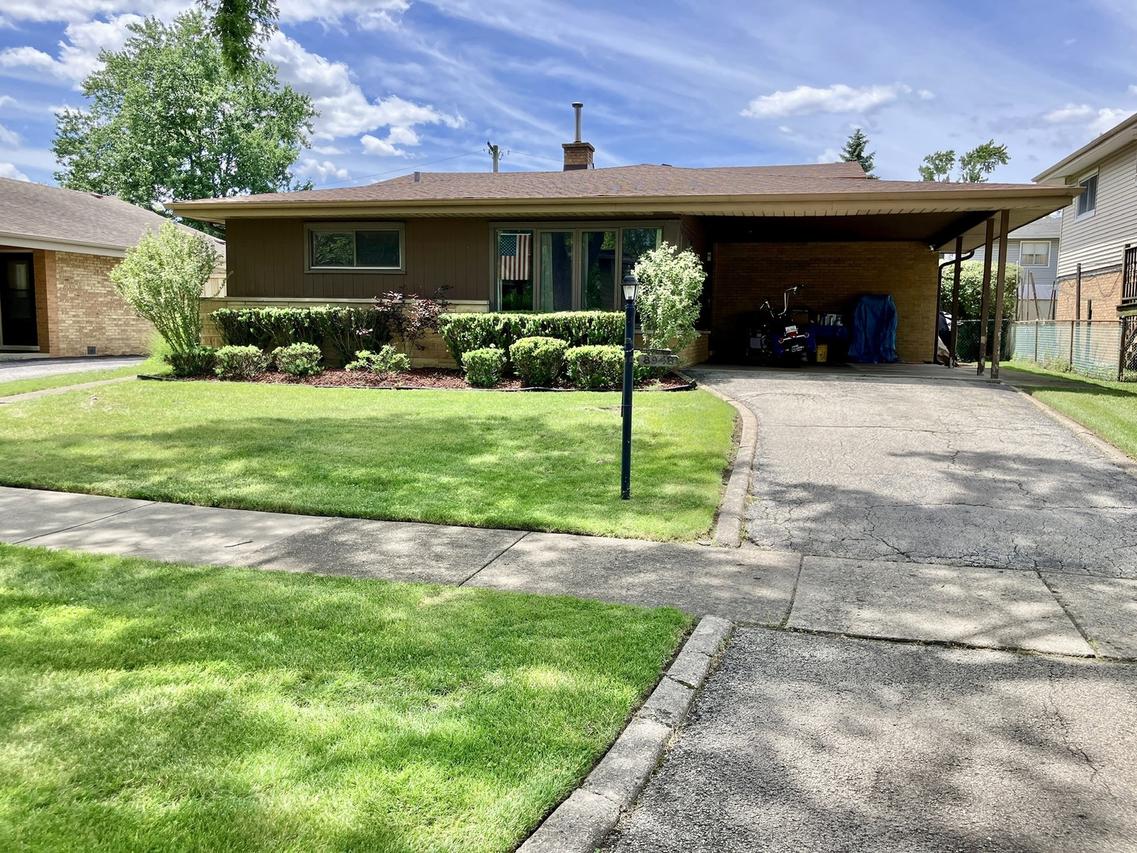 8948 Nashville Ave., Morton Grove, IL 60053