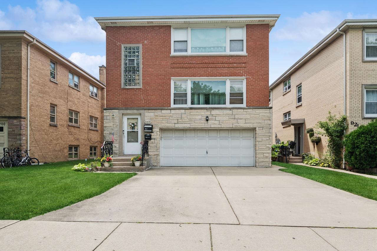9206 Bennett Ave., Evanston, IL 60203