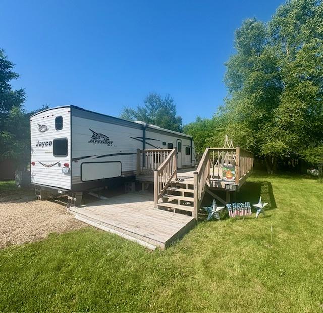 19/40 Woodhaven, Sublette, IL 61367