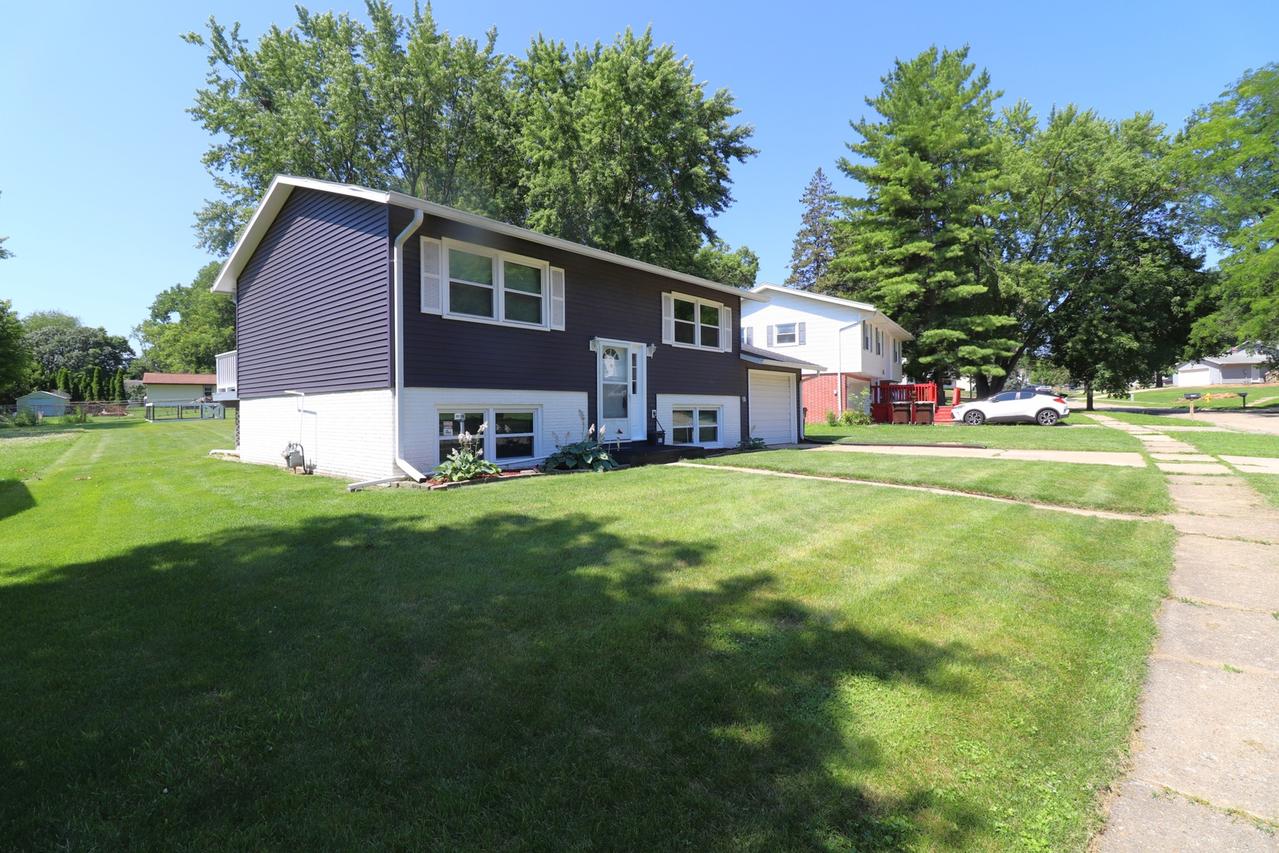 1719 Revere St., Freeport, IL 61032