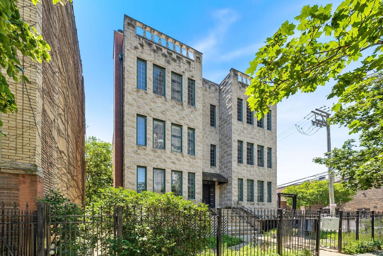 825 W Eastwood Ave. #3W, Chicago, IL 60640