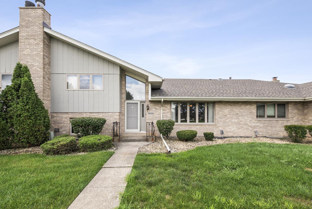 18008 Kansas Ct., Orland Park, IL 60467