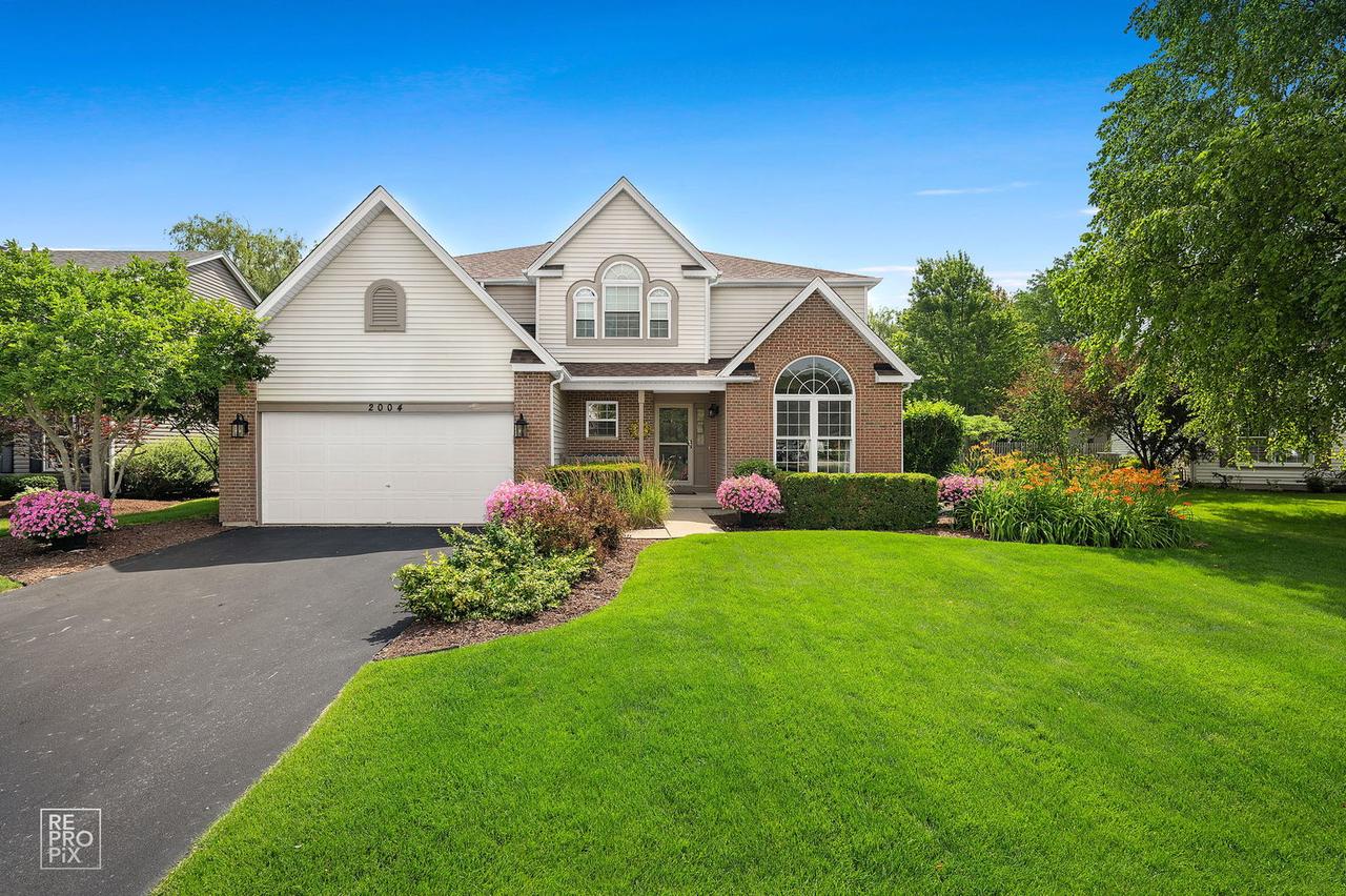2004 Oakdale Estates Dr., Plainfield, IL 60586