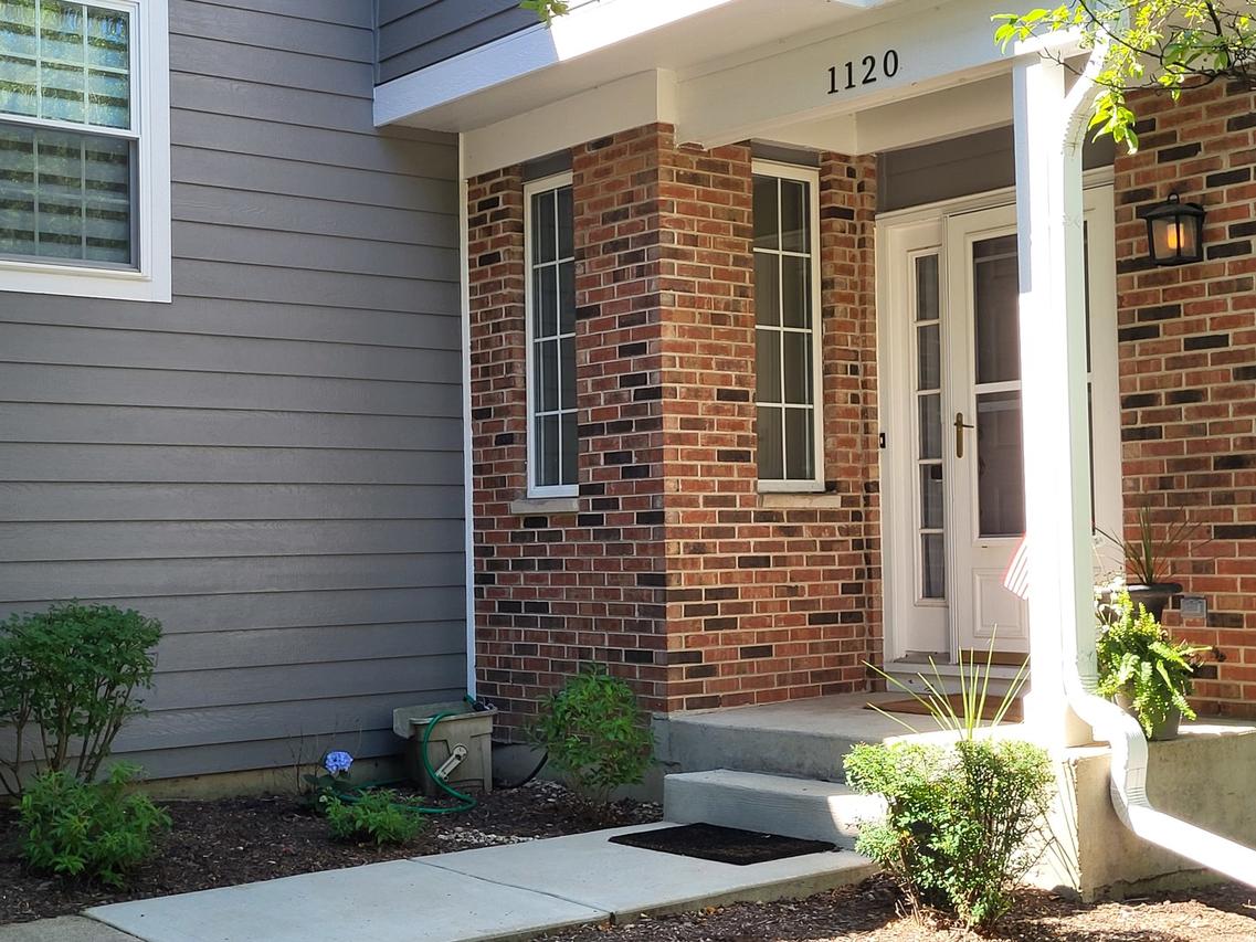 1120 S Parkside Dr., Palatine, IL 60067