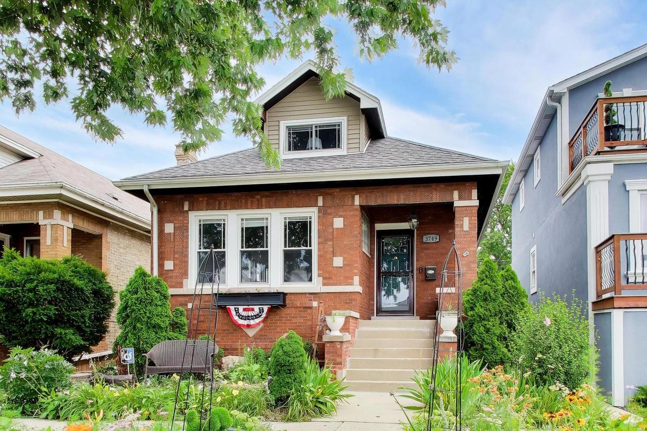 3749 N Nora Ave., Chicago, IL 60634