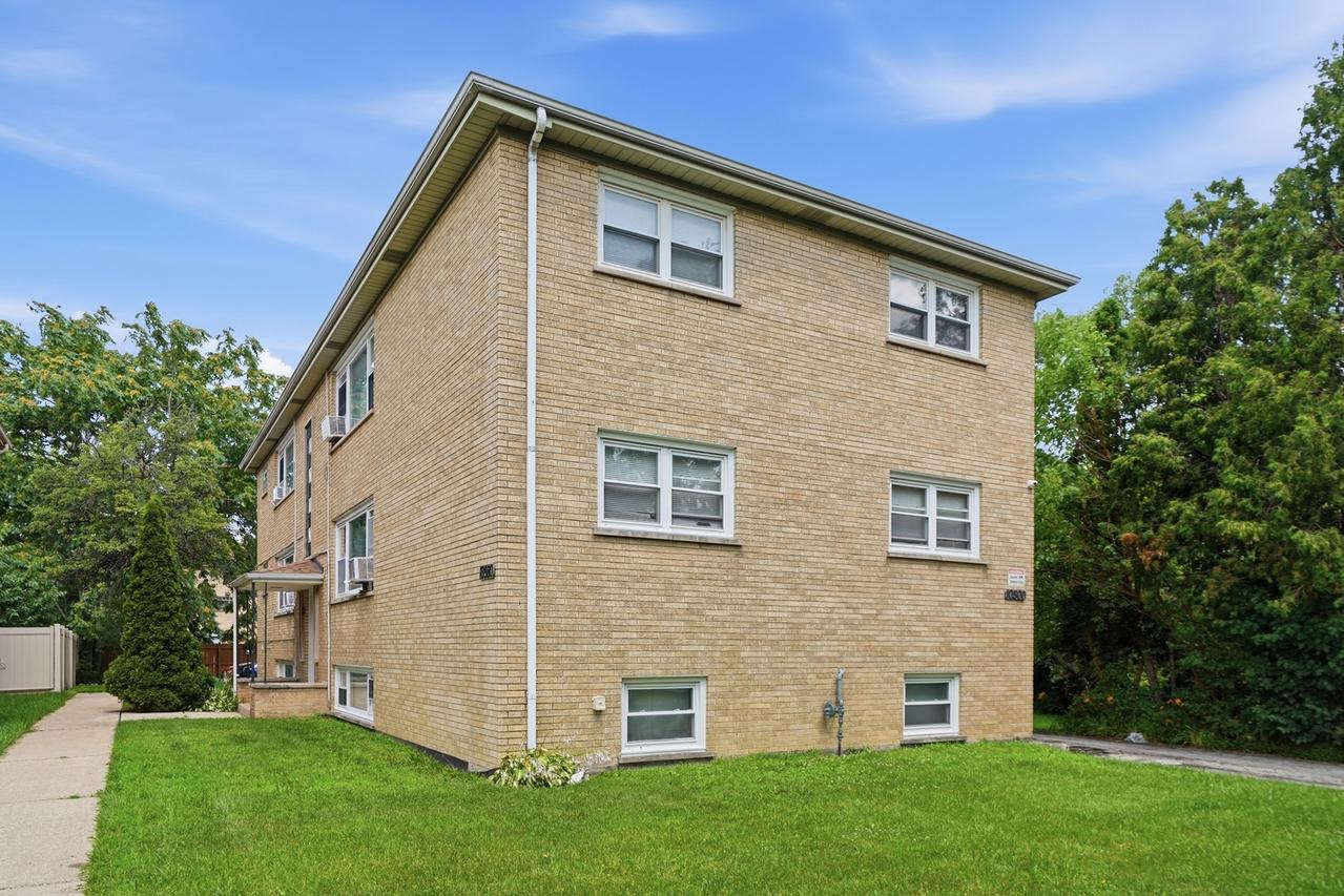 10500 Lyman Ave., Chicago Ridge, IL 60415