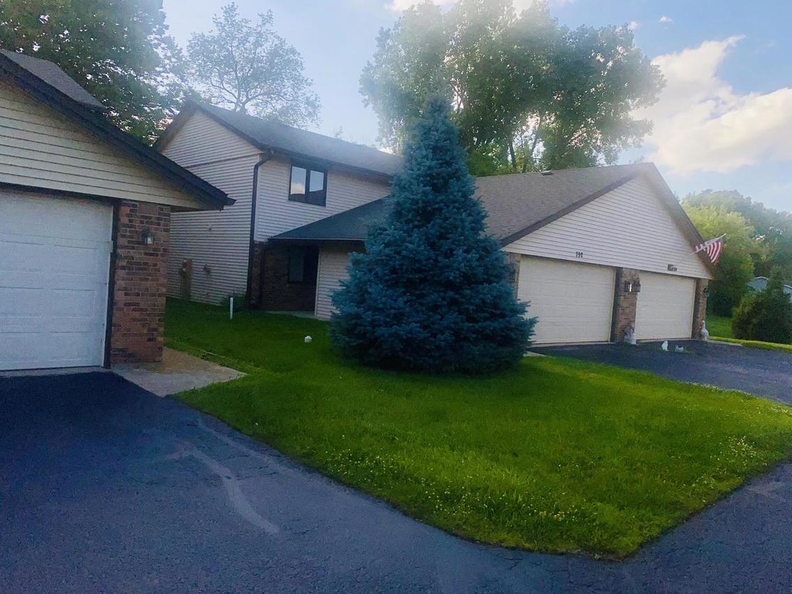 792 Tulip Ln. #21, Rockford, IL 61107