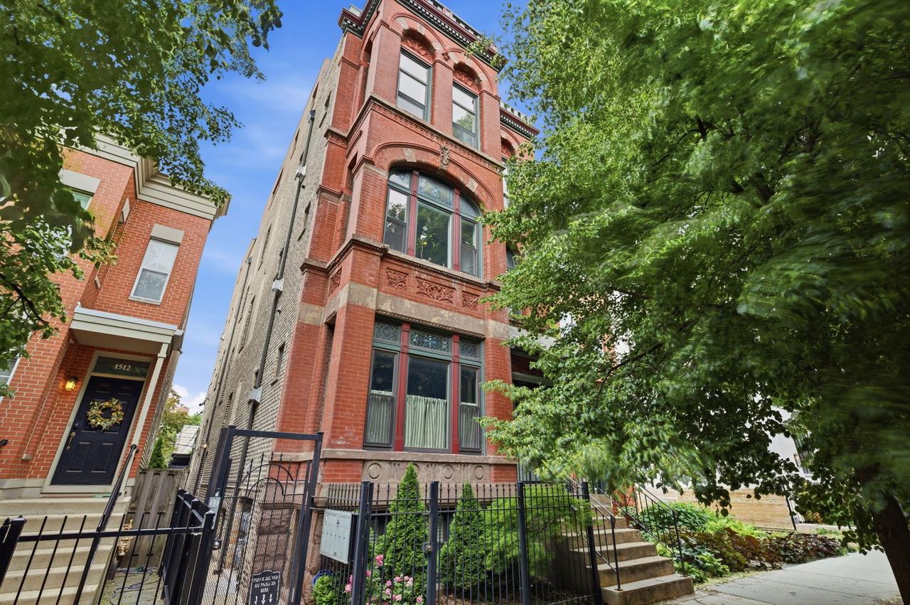 1516 N Mohawk St. #3F, Chicago, IL 60610