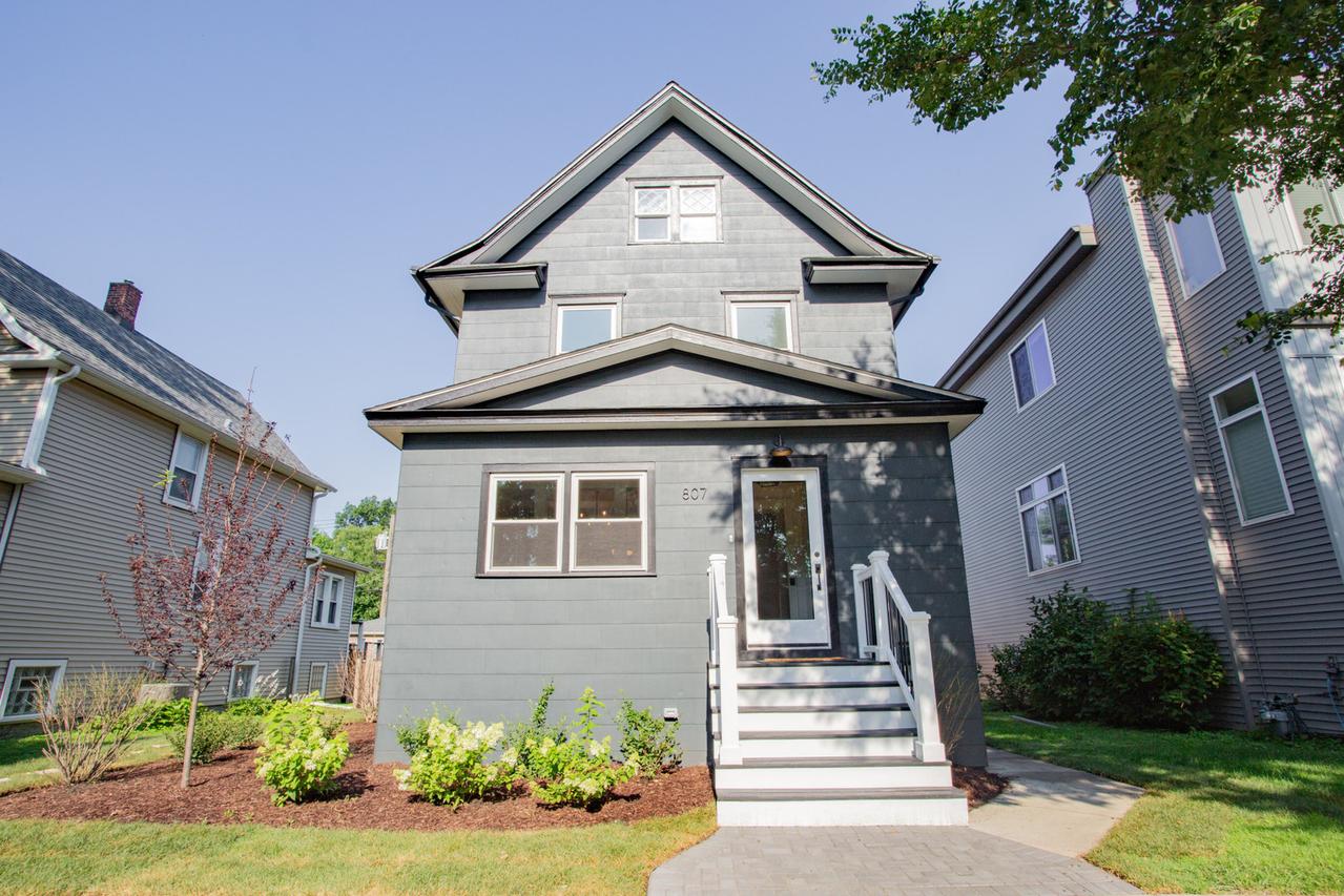807 S Taylor Ave., Oak Park, IL 60304