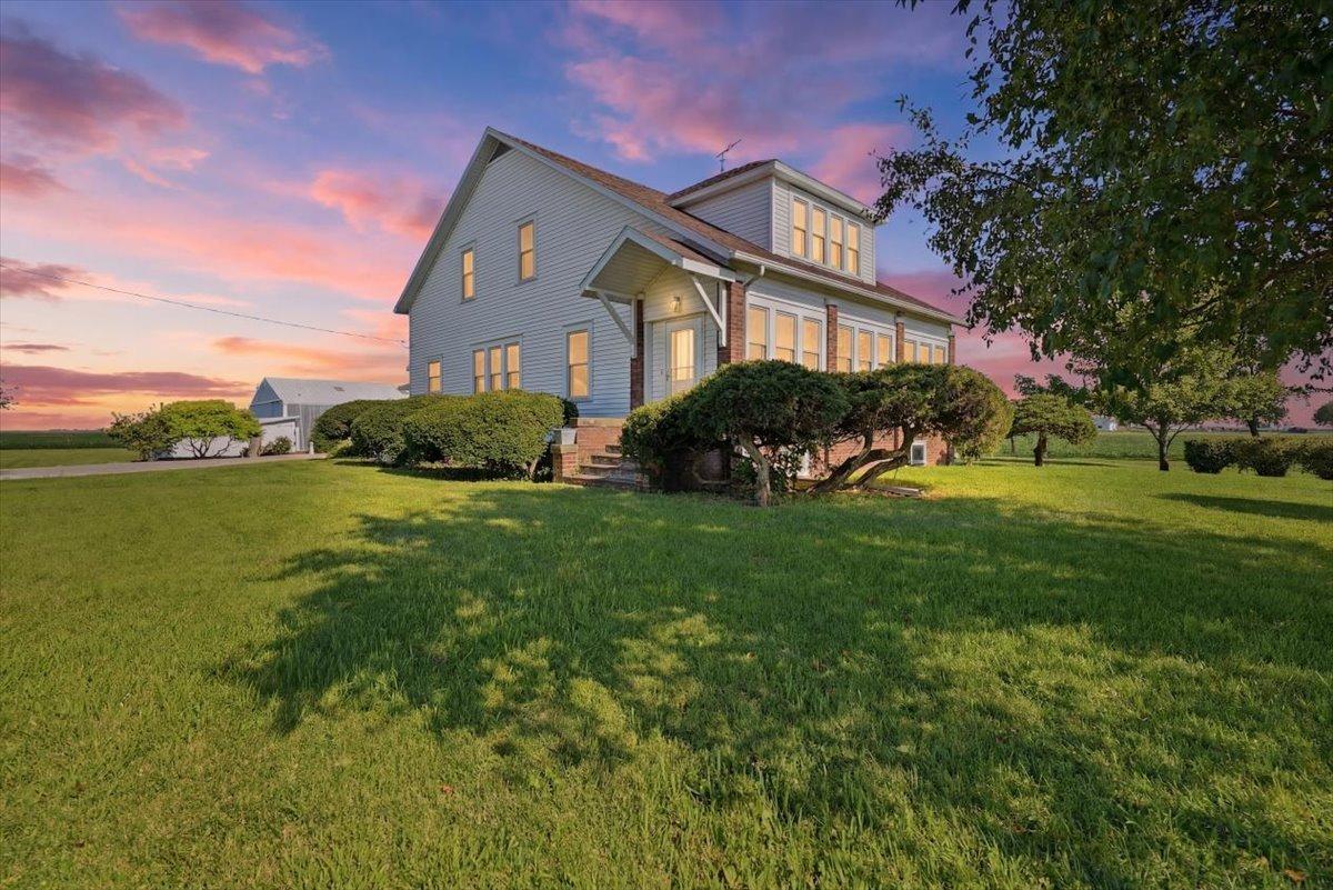10168 N 600 E Rd., Gridley, IL 61744