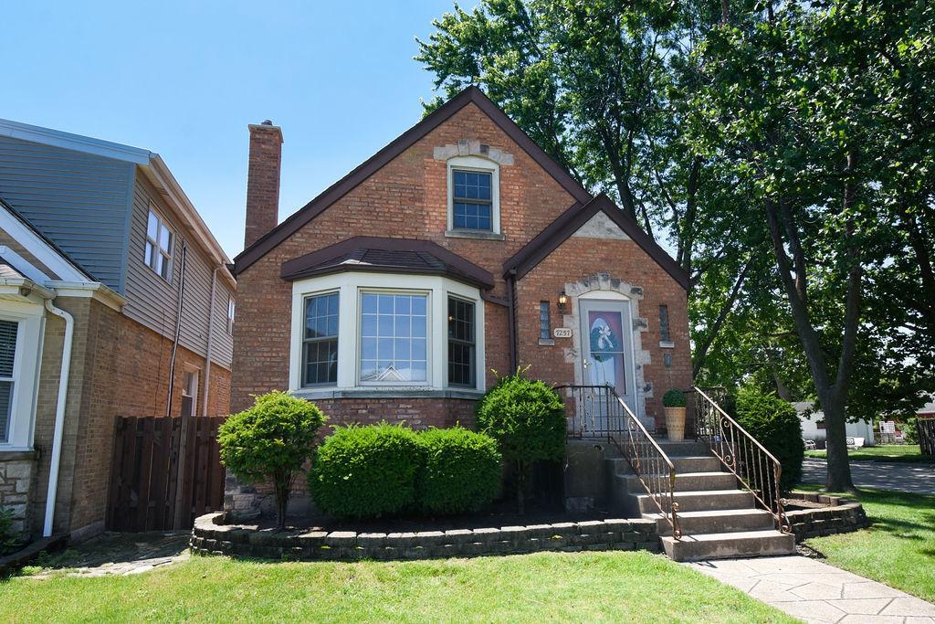 7257 W Fitch Ave., Chicago, IL 60631