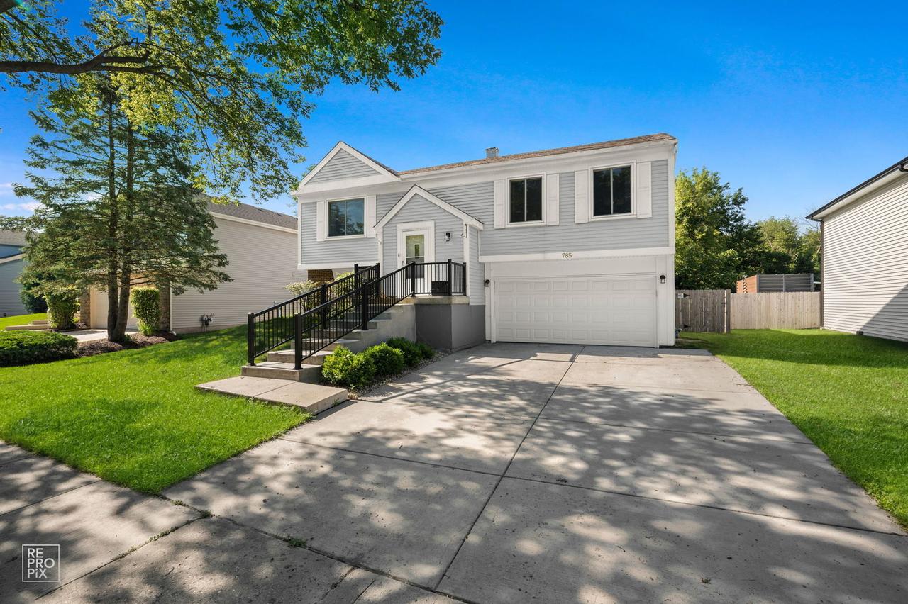 785 W Appletree Ln., Bartlett, IL 60103