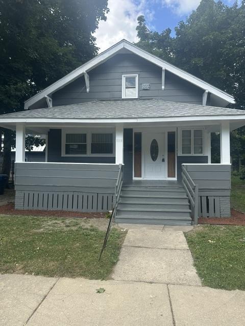 664 Lenox Ave., Waukegan, IL 60085