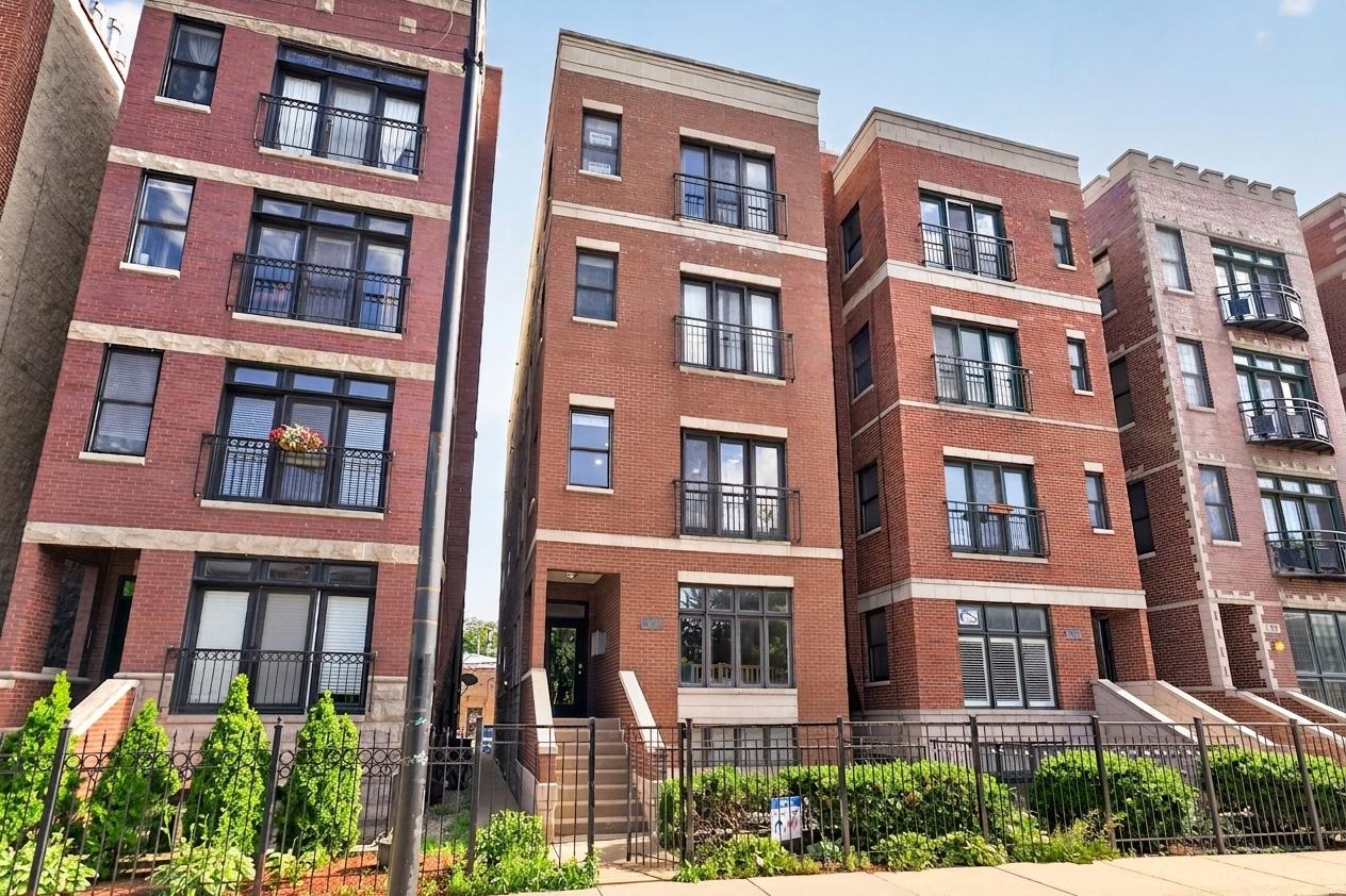 2633 W Belmont Ave. #2, Chicago, IL 60618